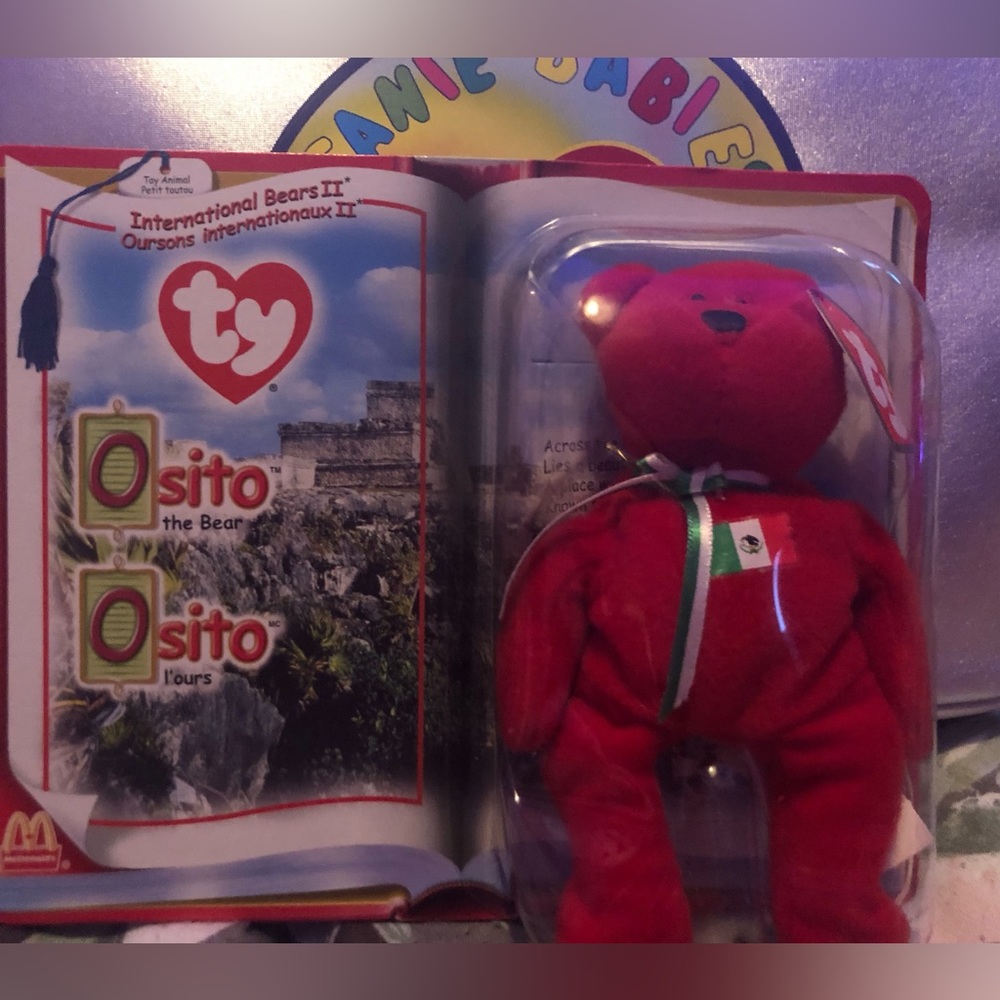 Vintage teenie beanie babies - international bears Osito